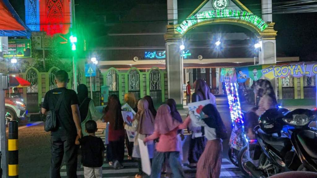 Malam Takbiran, Kawasan Alun-alun Kebumen Steril dari&nbsp;Kendaraan
