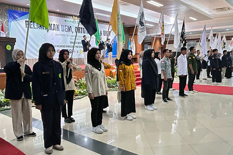 Rektor Unimugo Resmi Lantik 17 Organisasi&nbsp;Mahasiswa