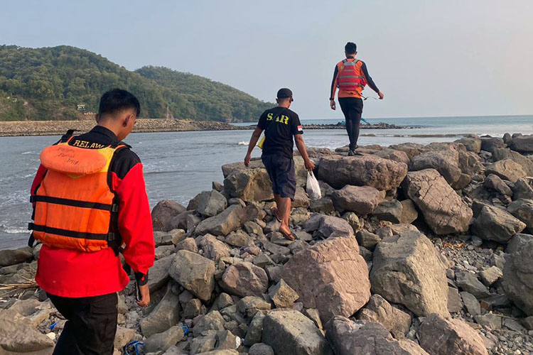 Remaja Asal Banyumas Terseret Ombak di Pantai&nbsp;Jetis