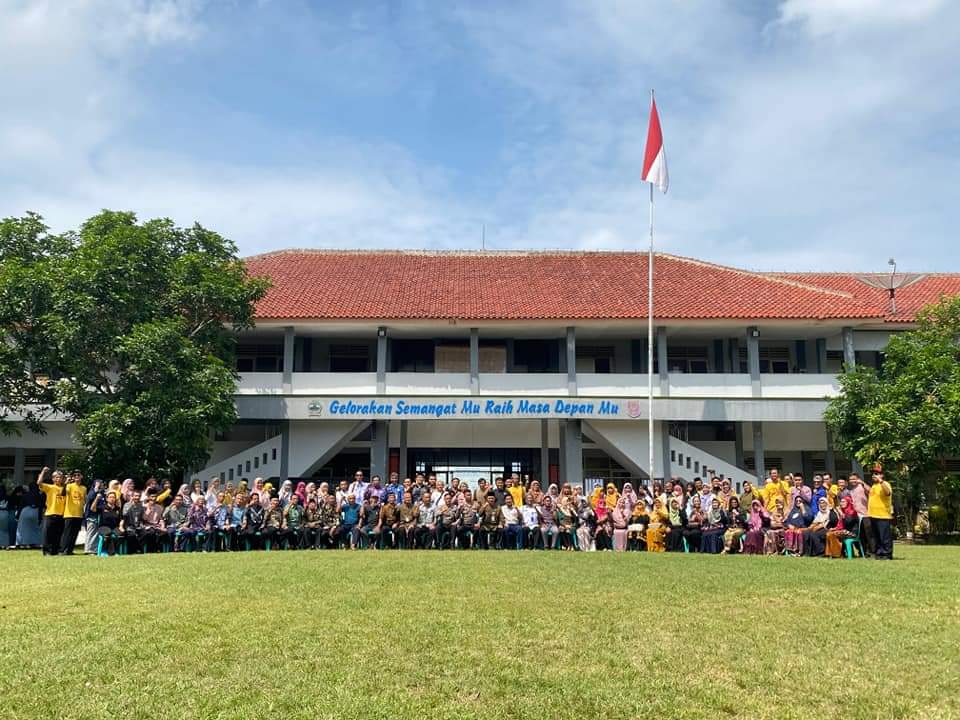 Bertepatan Hardiknas, SMAN 2 Kebumen Gelar Mamafest dan Temu&nbsp;Kangen