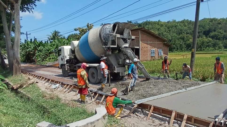 5 Ruas Jalan di Kebumen Mulai Diperbaiki, 9 Ruas Jalan Lainnya Dimulai Bulan&nbsp;Ini