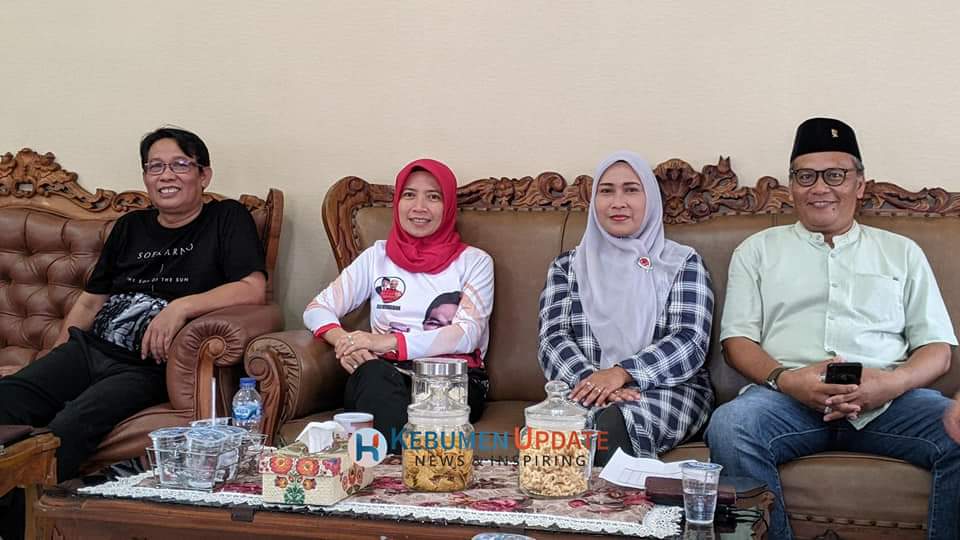 PDI-P Kebumen Potong 3 Ekor Sapi dan 1 Ekor Kambing, Hasilkan 700 Paket Daging Kurban