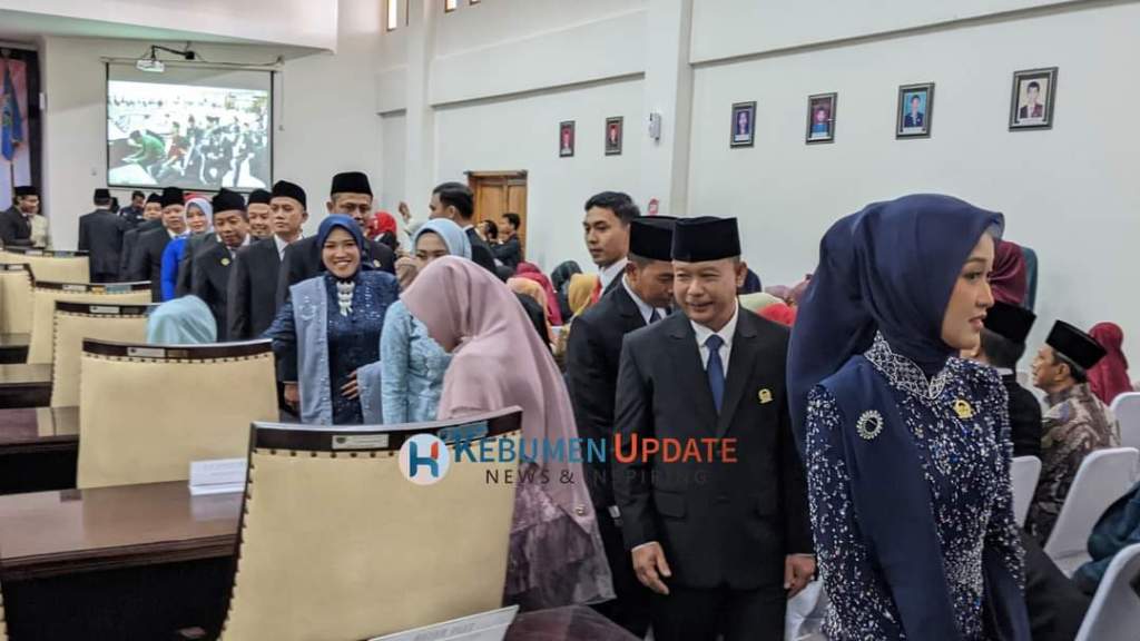 Anggota DPRD Kabupaten Kebumen 2024–2029 Dilantik, Gus Fauhan Ketua&nbsp;Sementara