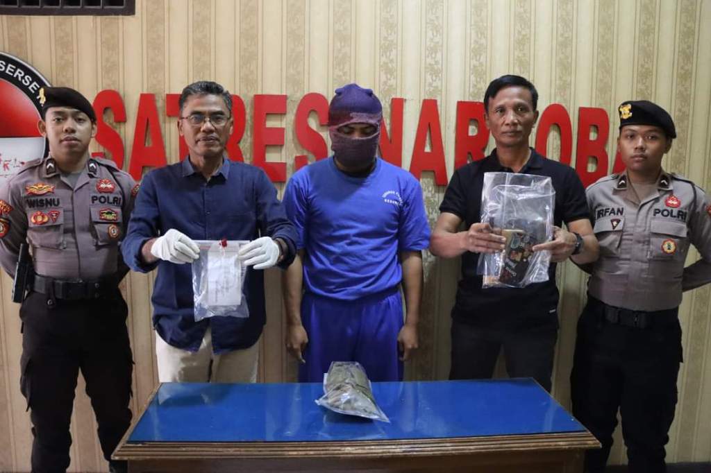 Pemuda Asal Desa Pohkumbang Jadi Tersangka Kasus Kepemilikan&nbsp;Ganja