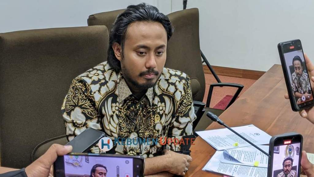 Tiga Parpol Belum Serahkan Usulan Susunan&nbsp;Fraksi